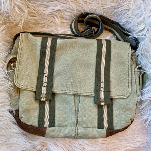gap canvas messenger bag